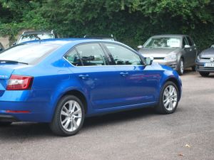Skoda Octavia 2020 1.0 TSI Style - Image 4