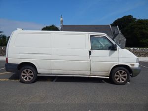 2002 Volkswagen Transporter 2.5 - Image 2