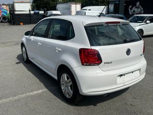 Volkswagen Polo 2012 with CarPlay - Image 3