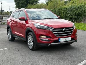 ABSOLUTELY IMMACULATE 2016 HYUNAI - Image 2