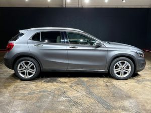 Mercedes-Benz GLA 1.6 AUTOMATIC - REVERSE CAMERA - - Image 3
