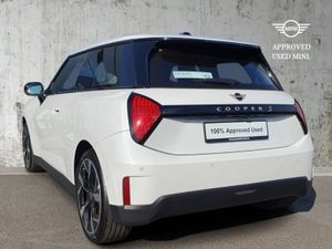 MINI HATCH Cooper SE - Image 2