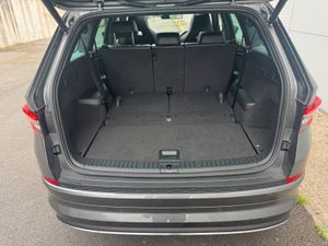 Skoda Kodiaq 2023 Sportline sunroof & dsg 7seats - Image 4