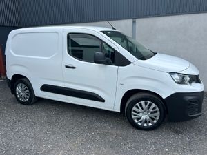 2019 Peugeot Partner ' Air con / Low kms - Image 3