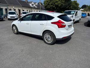 Ford Focus 1.6 TDCI ZETEC 115BHP 5DR - Image 3