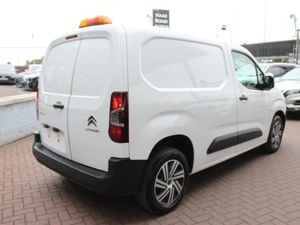 CITROEN BERLINGO 1000 ENTREPRISE  BLUEHDI  5DR VAN - Image 4