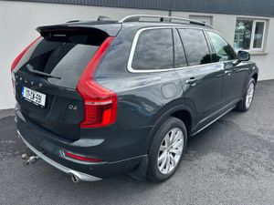 171 Volvo XC90 D4 Momentum GT Auto - Image 4