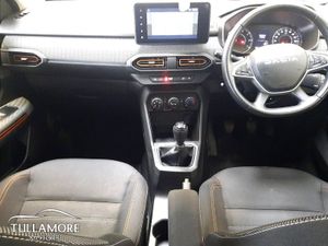 Dacia Sandero Stepway TCe 90 Comfort - Image 2