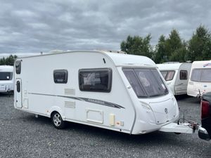 Swift Challenger 6 Berth Fixed Bunkbed Caravan - Image 2