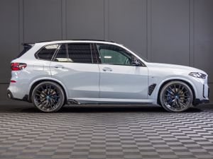 2025 BMW X5 X-Drive 50e M-Sport - Image 2