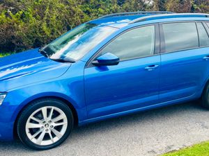 2017 SKODA OCTAVIA ESTATE AUTOMATIC - Image 2