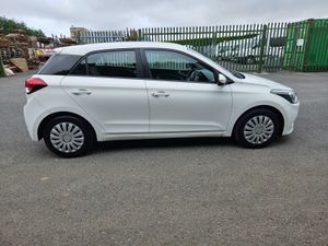 Hyundai i20 2016 1.2 classic - Image 4