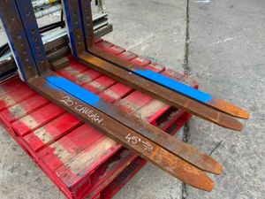 CASCADE DOUBLE PALLET FORK CARRIAGE...3462. - Image 3