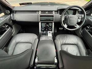 Land Rover Range Rover Westminster Black Pack P40 - Image 2