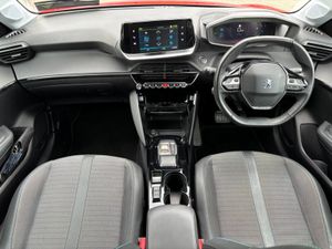 Peugeot 208 Allure Premium Ev - Image 2