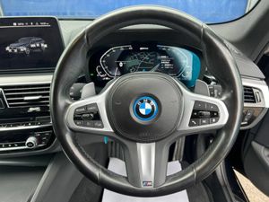 BMW 5-Series 530e TOURING M-SPORT PRO 2.0 HYBRID / - Image 4