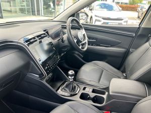 Hyundai Tucson Executive 2WD 2 Tone Roof - Image 3
