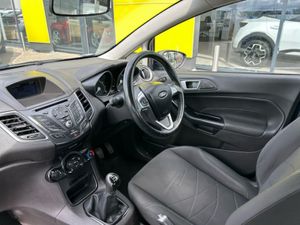 Ford Fiesta Zetec 1.25 60ps M5 5DR MCA 4DR - Image 3