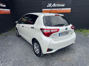 Toyota Yaris 1.5 Hybrid Auto - Image 4
