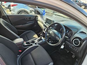 Hyundai Kona Kauai Executive Hybrid 2 Tone 5DR AU - Image 4