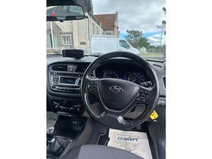 Hyundai i20 SE MPI 83bhp 5DR 84ps - Image 2
