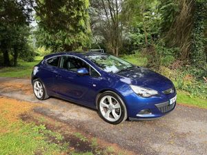152 Opel Astra GTC, Taxed & NCT until Decemeber! - Image 4