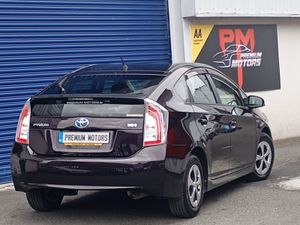 Toyota prius - Image 4