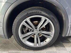 Volkswagen Tiguan A7 R-line 2.0 TDI Manual 6speed - Image 4