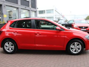 VOLKSWAGEN POLO 1.0 TRENDLINE 5DR HATCHBACK // STU - Image 3