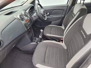 Dacia Sandero Stepway TCe 90 Stepway Alternative - Image 3