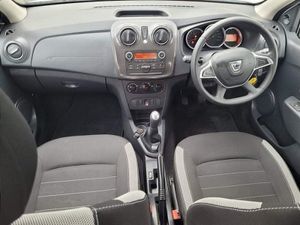Dacia Sandero Stepway TCe 90 Stepway Alternative - Image 4
