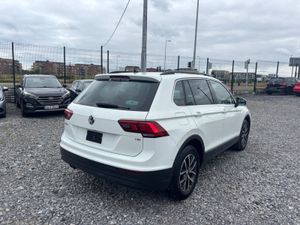 Volkswagen Tiguan - Image 4