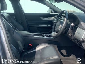 Jaguar XF 2.0d 180 PS RWD Auto - Image 3