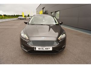 Ford Focus 1.5 Tdci Zetec 120PS - Image 3