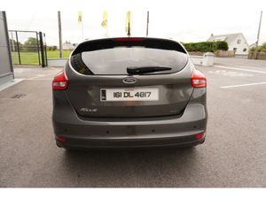 Ford Focus 1.5 Tdci Zetec 120PS - Image 4
