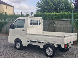 Daihatsu Hijet 4 Wheel Drive Automatic - Image 3