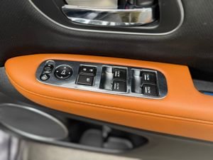 2016 Honda vezel 1.5 hybrid, only 62k Miles - Image 4