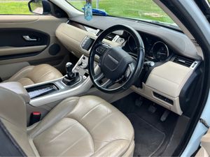 Land Rover Range Rover Evoque 2.0 ED4 SE TECH 2WD - Image 4