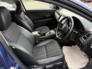 2017 Honda vezel 1.5 Hybrid auto,Leather package - Image 4