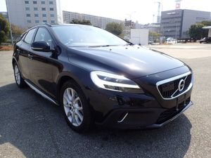 Volvo V40 2.0 D4 Cross Country SE Luxury Diesel 1 - Image 3