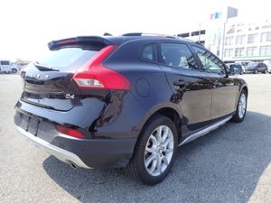 Volvo V40 2.0 D4 Cross Country SE Luxury Diesel 1 - Image 4