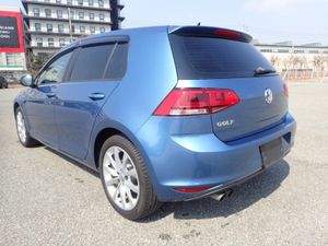 Volkswagen Golf 1.4 TSI Highline Plus Petrol Auto - Image 4