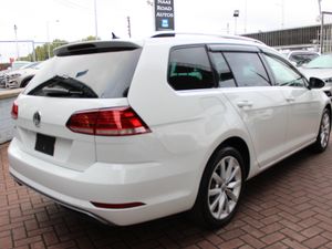 VOLKSWAGEN GOLF 1.2 TSI COMFORTLINE PLUS 5DR ESTAT - Image 4