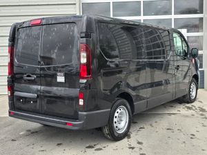 Renault Trafic Red Edition LWB Black - Image 4