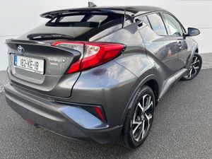 2018 TOYOTA CHR LUNA SPORT HYBRID FSH - Image 2