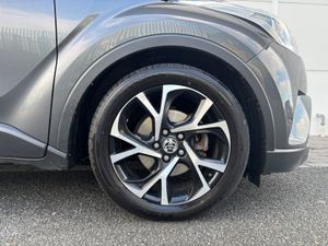 2018 TOYOTA CHR LUNA SPORT HYBRID FSH - Image 3