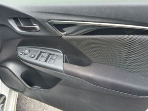 honda fit 2018 - Image 4