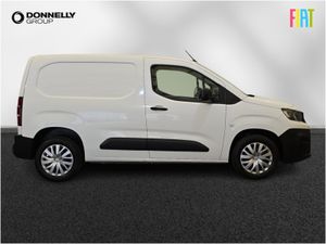 Peugeot Partner Standard Diesel Professional Premi - Image 4