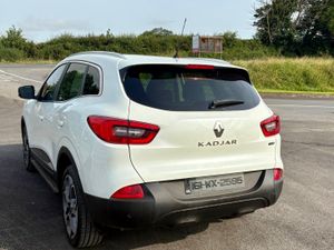 161 Renault Kadjar  Diesel - Image 2