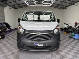 2016 VAUXHALL VIVARO 9 SEATER - Image 3